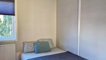 1 bedroom, iron/ironing board, WiFi, bed sheets