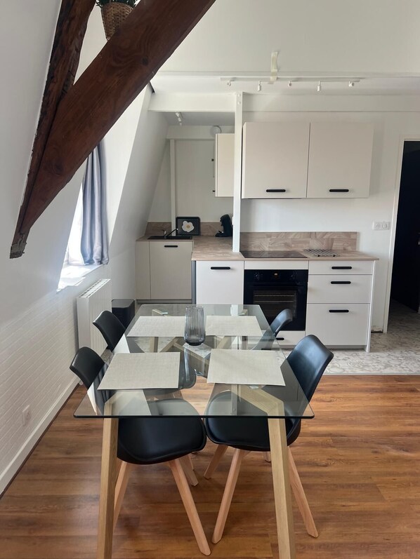 تناول الطعام