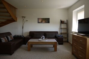 Smart TV, books - Osterdeich Apartment 5 (Dornum)