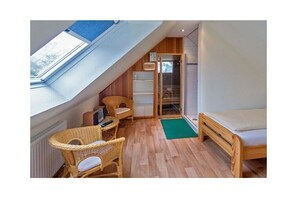 2 bedrooms, free WiFi