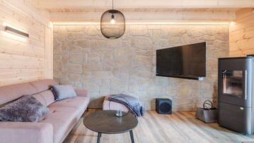 TV connectée, cheminée