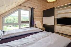 4 Schlafzimmer, Bügeleisen/Bügelbrett, Reisekinderbett, kostenloses WLAN