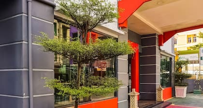 Townhouse Oak Syariah Hotel Binjai