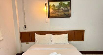 Hotel O Archor Guesthouse