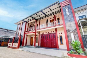 Front of property - Hotel O Archor Guesthouse (Sukaradja)