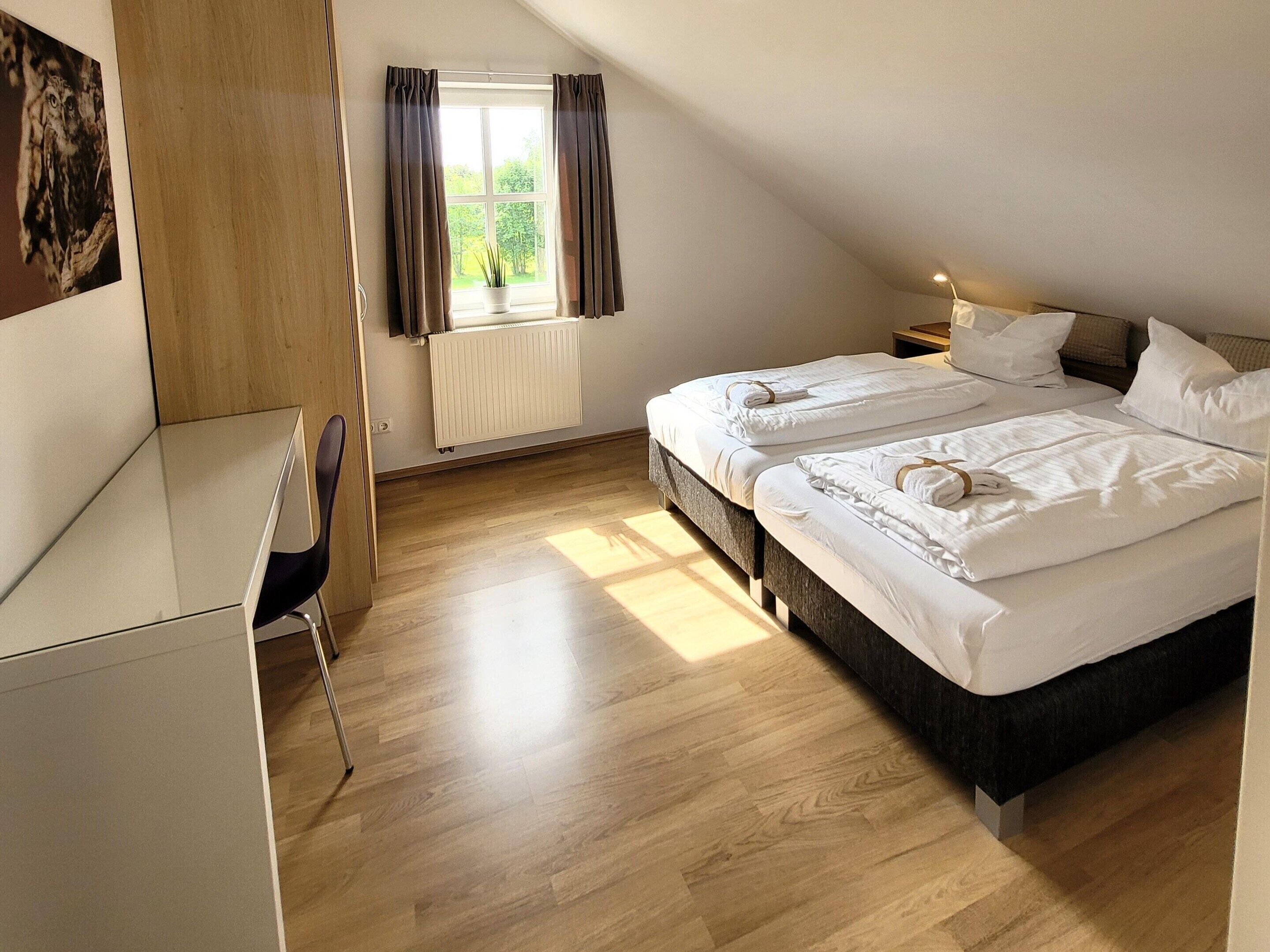 Chalet | 3 bedrooms, individually furnished