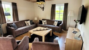 Chalet | Living area - Chalet in Winterberg Near Ski Lift & Adventure (Winterberg)