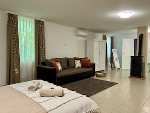 1 habitación, cuna de viaje, wifi gratis y ropa de cama