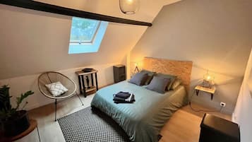 4 camere, ferro/asse da stiro, Wi-Fi gratuito