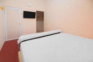 Deluxe Double Room | Free WiFi, bed sheets