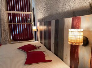 2 chambres, fer et planche à repasser