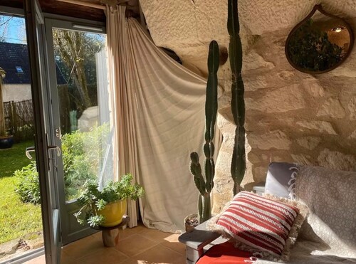 Troglo-gite maison dans la pierre