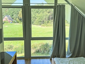 4 bedrooms, internet