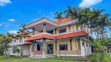 Bagian depan properti