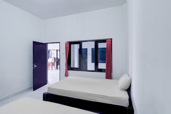 Free WiFi, bed sheets