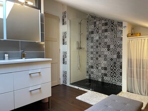 Shower, hair dryer