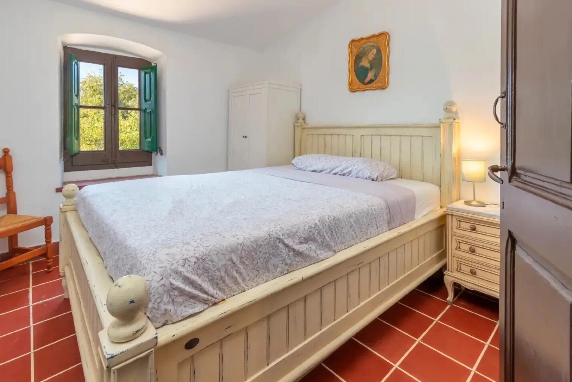 3 dormitorios, tabla de planchar con plancha, wifi y ropa de cama