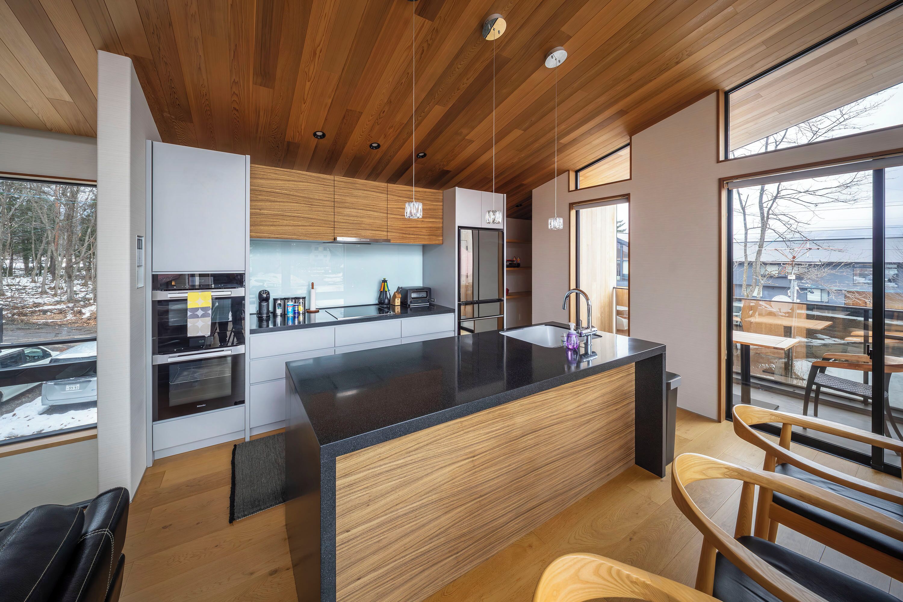 Fridge, microwave, coffee/tea maker, electric kettle