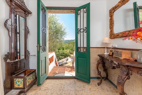 Holiday Home 'Can Garriga, Casa Principal' with Mountain View, Private Terrace and Wi-Fi