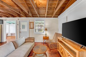 House (Sea Shed) | Free WiFi