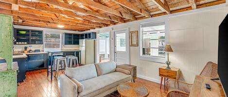 House (Sea Shed) | Free WiFi