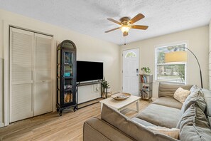 House (The Yard) | Free WiFi