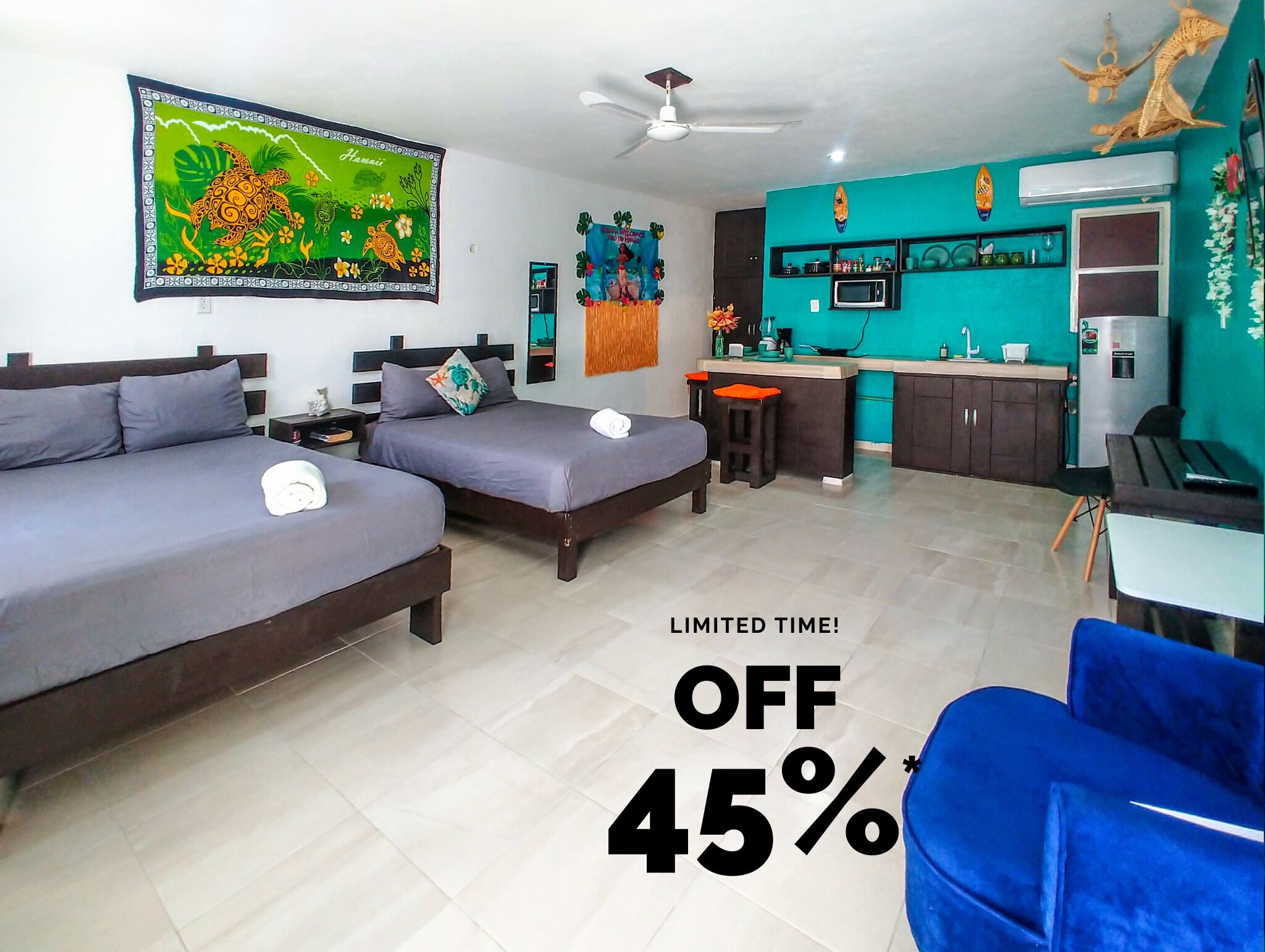 1 slaapkamer, een bureau, een strijkplank/strijkijzer, reisbedje