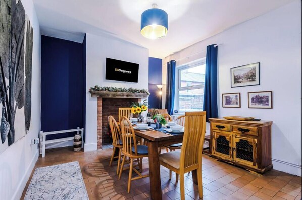 Apartment | In-room dining