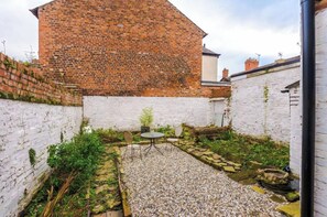 Apartment | Terrace/patio - 104 Brook Street (Chester)