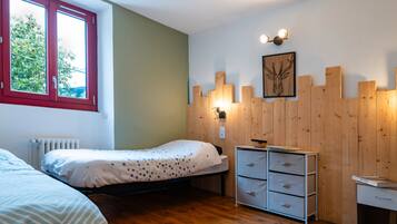 1 bedroom, WiFi, bed sheets