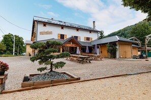 Exterior - Room 'Les Carlines 2' with Mountain View, Shared Terrace and Wi-Fi (Vassieux-en-Vercors)
