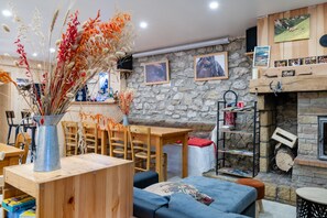 Interior - Double Room with Half-Board, Shared Bathroom (Vassieux-en-Vercors)