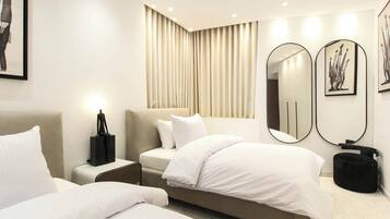 2 habitaciones, tabla de planchar con plancha, internet y ropa de cama