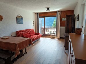 TV - Isabella IS65 VIEW & CENTER 4 Pers. (Châtel)