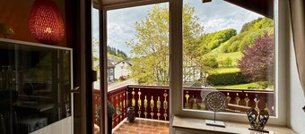 Appartement 'Sonnentraum' avec vue sur la montagne, terrasse commune et Wi-Fi