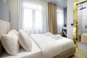 Classic Condo, 1 Bedroom, Housekeeping, Park View | Egyptian cotton sheets, premium bedding, free minibar, in-room safe - Pia Global - Gümüşsuyu (İstanbul)