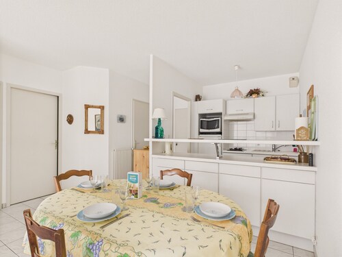 400m from the Grande Plage, 2 adults 2 children