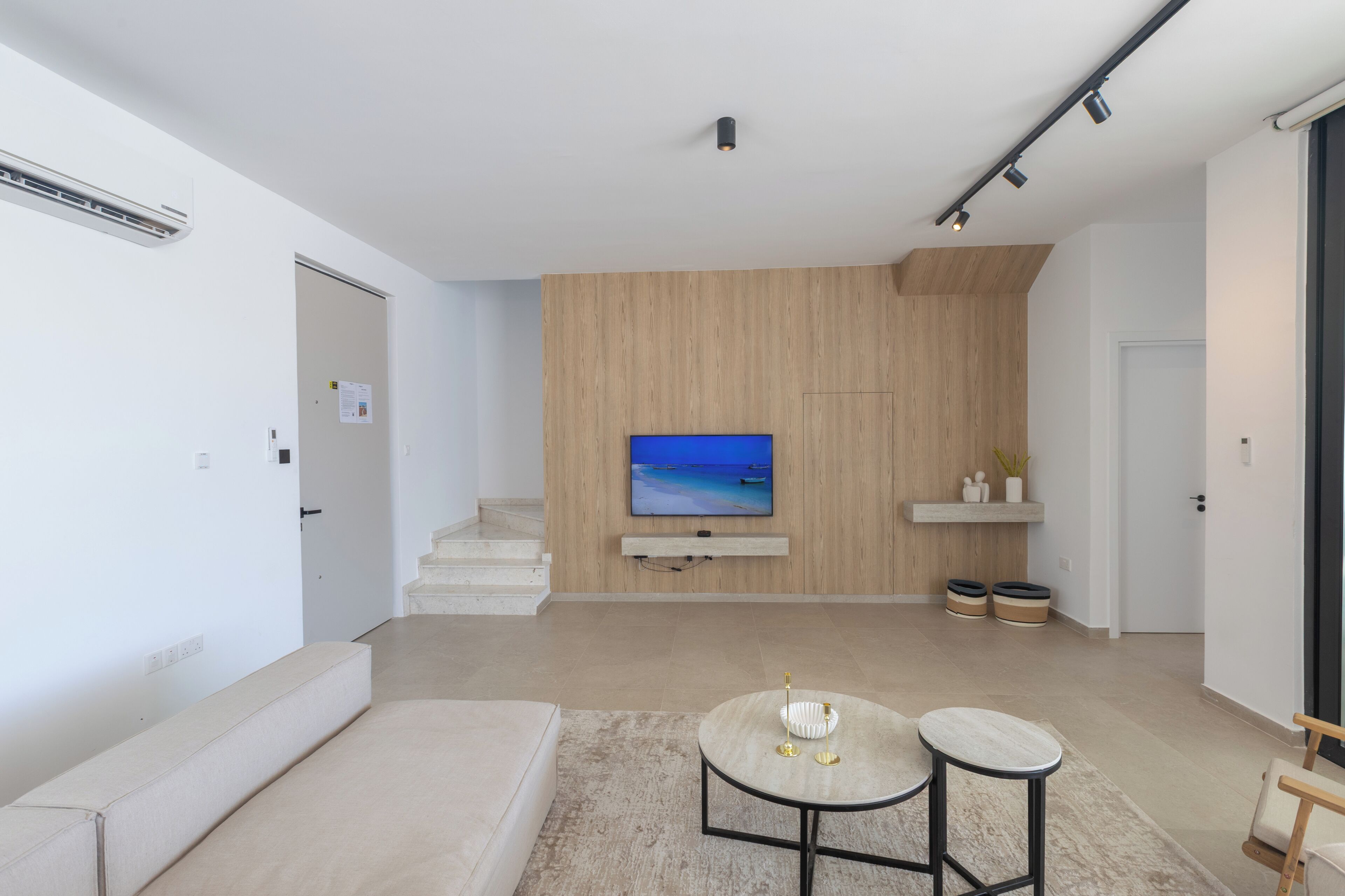Villa, 5 Bedrooms, Private Pool, Garden View | Living room