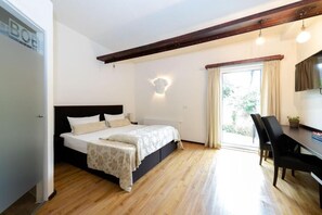 Comfort Double Room, Non Smoking | Desk, laptop workspace, free WiFi - s'Matt BOB (Feldkirch)
