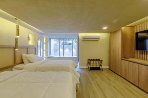 2 habitaciones, tabla de planchar con plancha, wifi y ropa de cama 