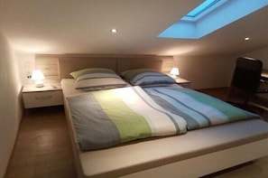 2 chambres, Wi-Fi gratuit, draps fournis