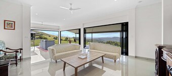 Panorama Farm - 3BD Hinterland Hideaway