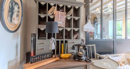 Chambre d'hÎtes 'Anémone' avec vue sur la montagne, Wi-Fi et climatisation