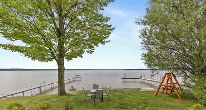 11 Family Lakefront Studios on Lake Missaukee - Sleeps 40