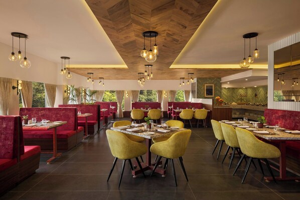 Breakfast, lunch and dinner served - The Fern Residency Solapur, Series by Marriott (Solapur)