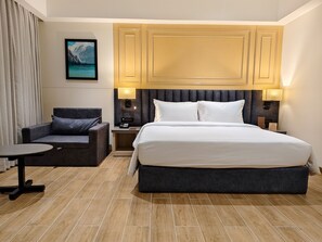 Fern Classic Room, 1 King Bed | In-room safe, desk, iron/ironing board, free WiFi - The Fern Residency Solapur, Series by Marriott (Solapur)