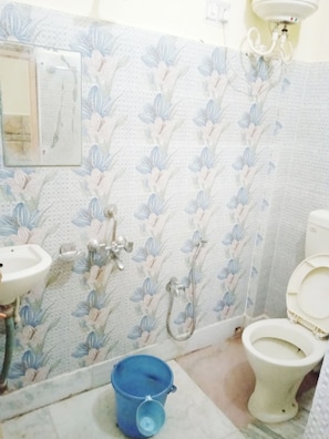 Ducha, cabezal de ducha tipo lluvia, artículos de tocador gratuitos