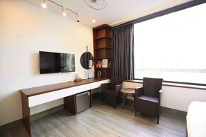 Kahden hengen standard-huone, kaupunkinäköala | Ilmainen Wi-Fi