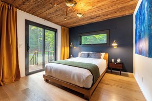 2 bedrooms, desk, free WiFi, bed sheets
