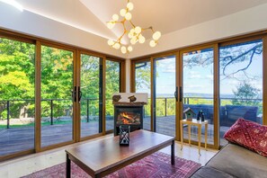 TV connectée, espaces bureaux